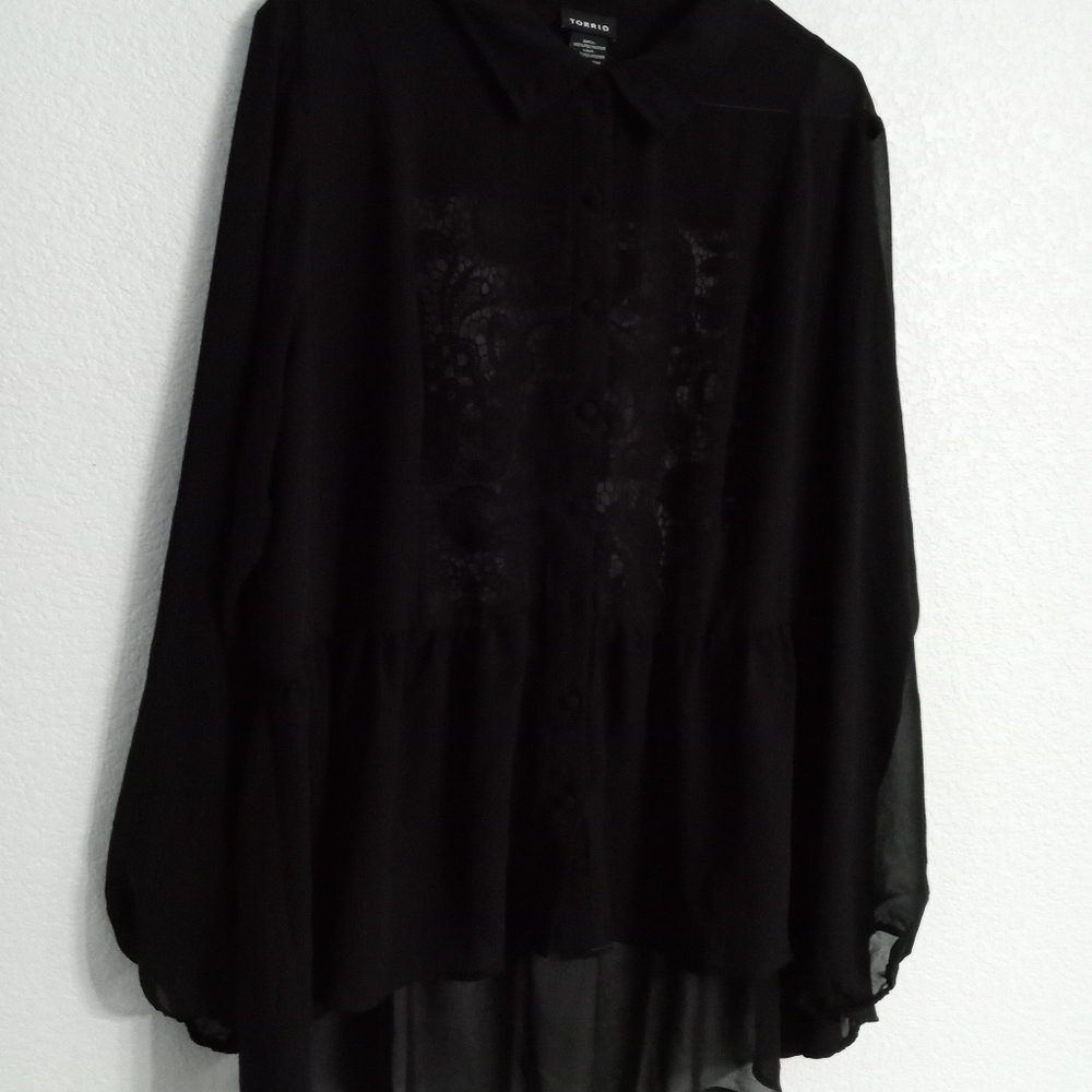 Torrid Womens Blouse Size 2x Black Sheer high lo Button Up Lace Back Long Sleeve